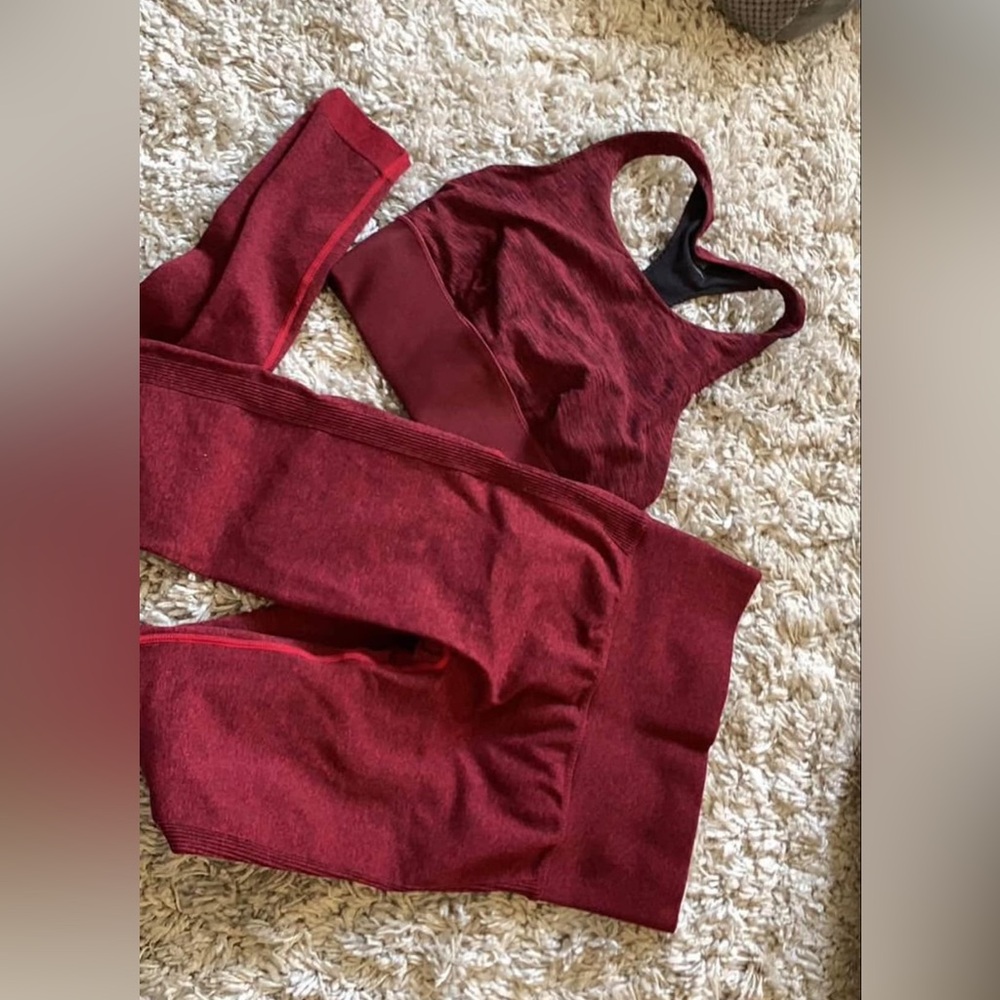 Woman’s Sports Bra and Leggings Set bundle